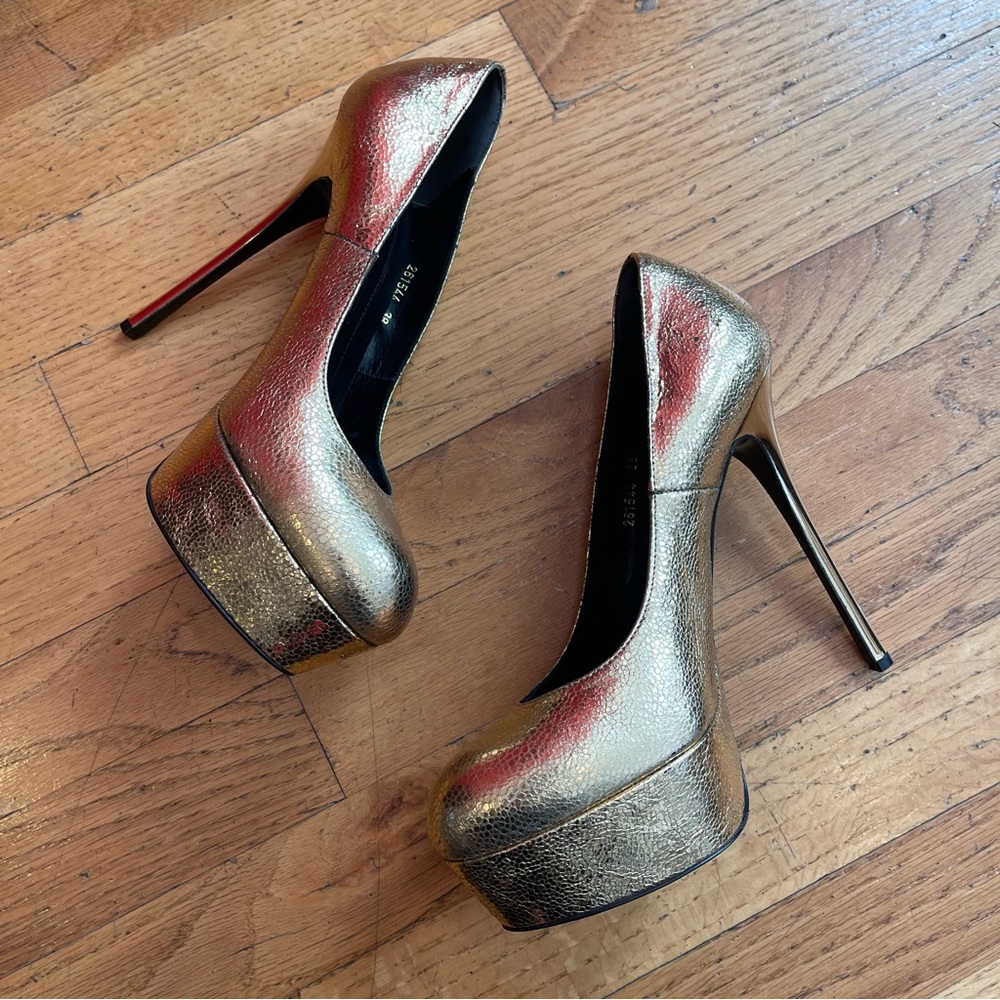 Alexander McQueen Platform Gold Stilettos - Picture 4 of 10